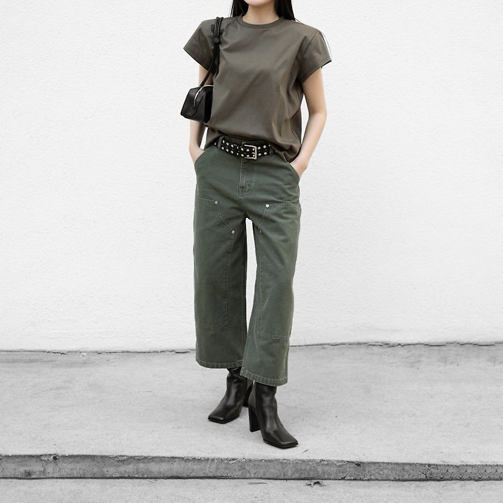 Paper Moon - Korean Women Fashion - #momslook - Vintage Ankle Carpenter Culotte Pants - 2