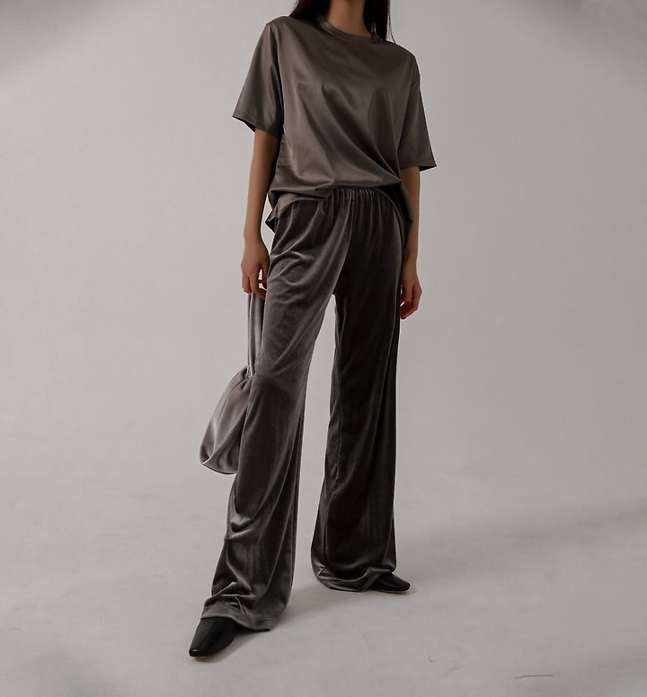 Paper Moon - Korean Women Fashion - #momslook - Classic Silky Satin Short Sleeve Top - 2