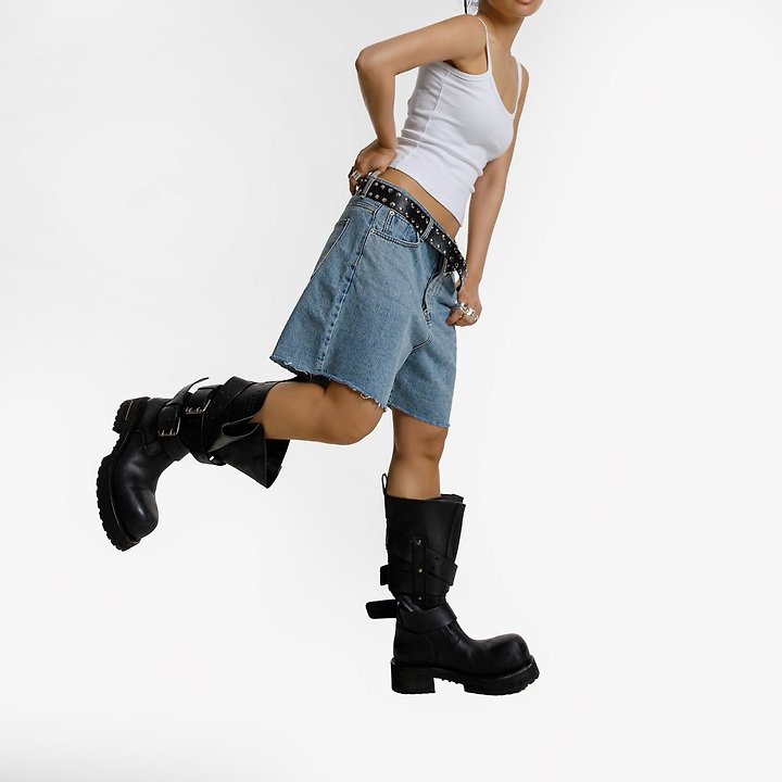 Paper Moon - Korean Women Fashion - #momslook - Cut Detail Vintage Oversized Denim Shorts - 7