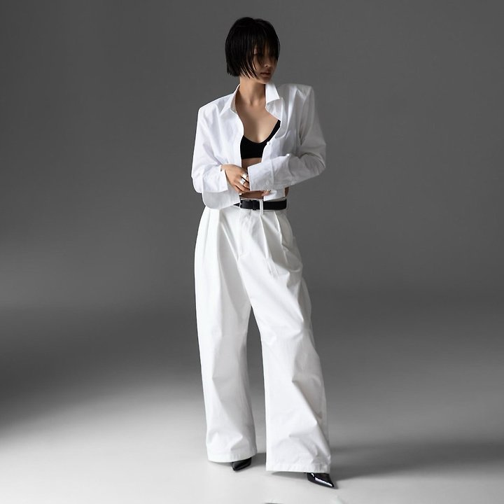 Paper Moon - Korean Women Fashion - #womensfashion - Curve Volume Wide Chino Pants - 4