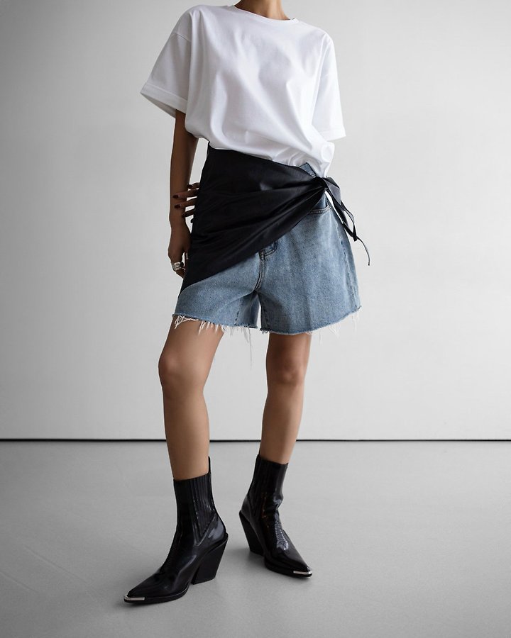 Paper Moon - Korean Women Fashion - #momslook - Cutted Detail Vintage Oversized Denim Shorts - 2