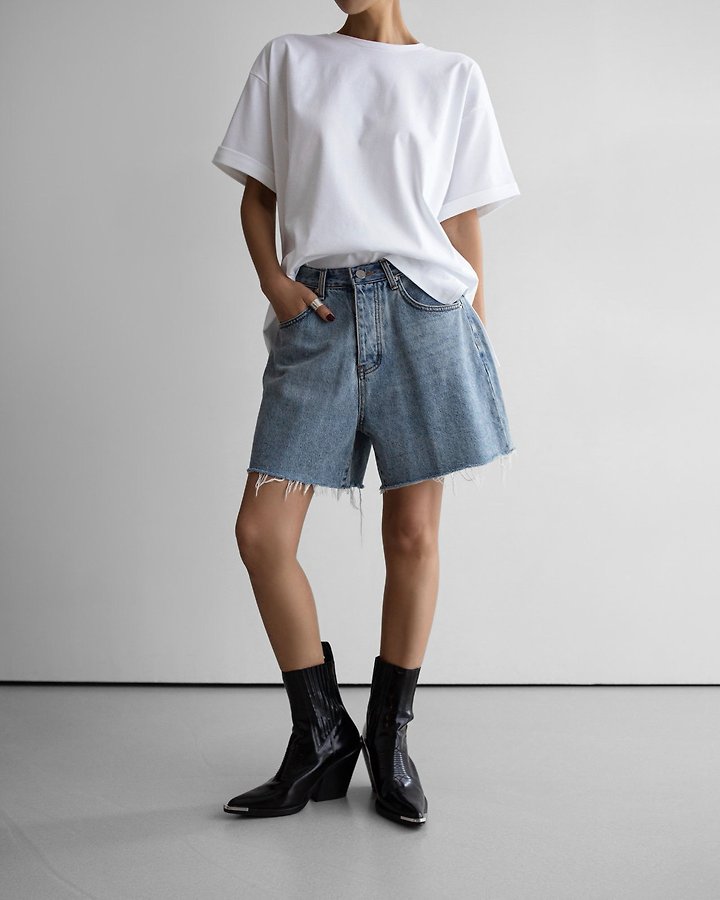 Paper Moon - Korean Women Fashion - #womensfashion - Cutted Detail Vintage Oversized Denim Shorts - 4