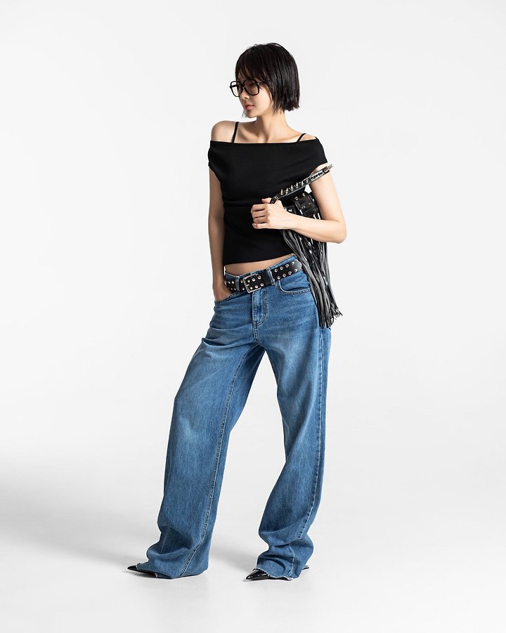 Paper Moon - Korean Women Fashion - #womensfashion - Classic Raw-Cut Wide Fit Mid Blue Jeans - 4