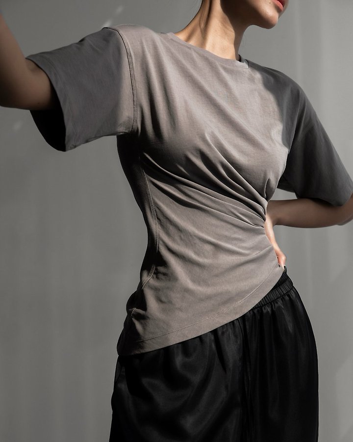 Paper Moon - Korean Women Fashion - #vintagekidsstyle - Twist Drape Side Line Detail Tee - 4