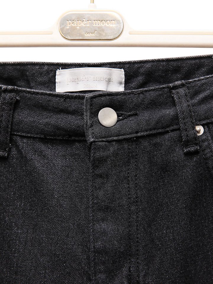 Paper Moon - Korean Women Fashion - #romanticstyle - Classic Wide Bermuda Washed Black Denim Trousers - 9