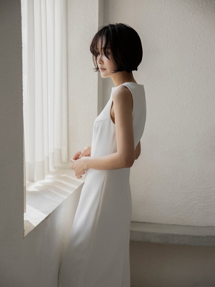 Paper Moon - Korean Women Fashion - #thatsdarling - Crepe Pencil Line Midi Sleeveless Kelly One-piece - 2