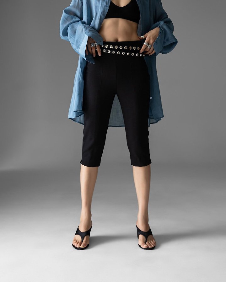 Paper Moon - Korean Women Fashion - #thelittlethings - Center Seam Capri Leggings