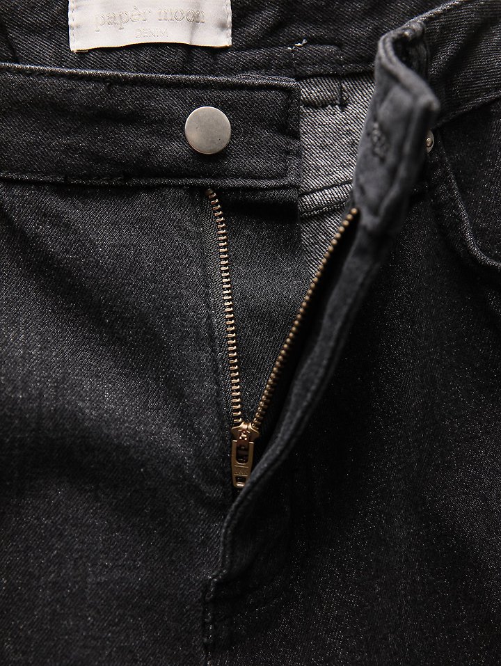 Paper Moon - Korean Women Fashion - #thelittlethings - Classic Wide Bermuda Washed Black Denim Trousers - 12