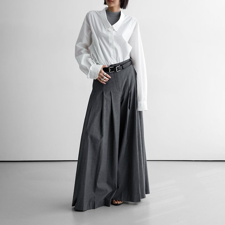 Paper Moon - Korean Women Fashion - #thelittlethings - Low Collar Point Paper Button-Down Shirt - 5