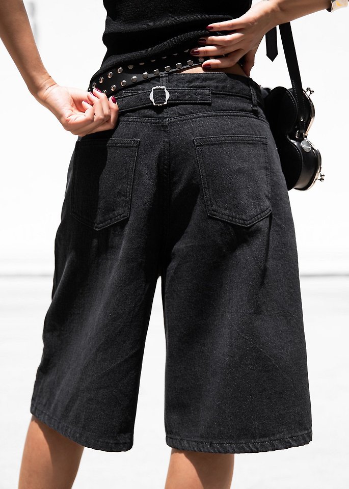 Paper Moon - Korean Women Fashion - #vintageinspired - Classic Wide Bermuda Washed Black Denim Trousers - 5