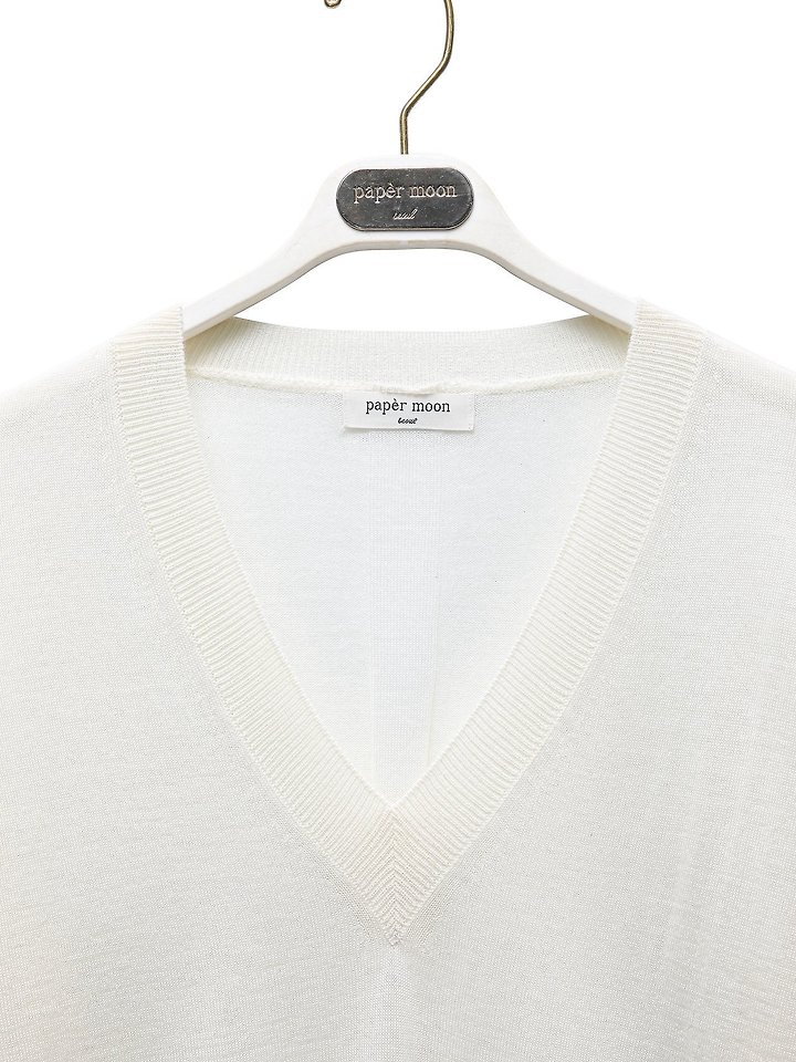Paper Moon - Korean Women Fashion - #vintagekidsstyle - Wool Silk Deep V-Neck Long Sleeve Knit - 8