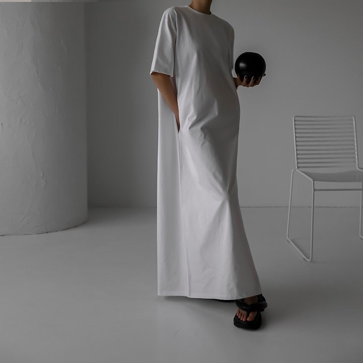 Paper Moon - Korean Women Fashion - #vintagekidsstyle - One-Side Slit Detail Oversized Maxi One-piece - 3