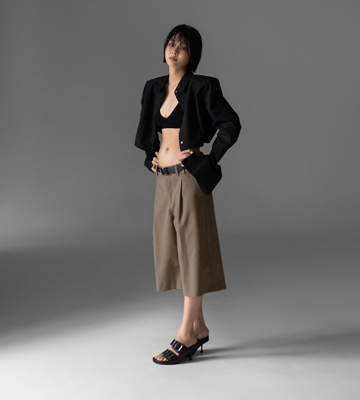 Paper Moon - Korean Women Fashion - #vintagekidsstyle - Classic Wide Fit Bermuda Trousers - 2