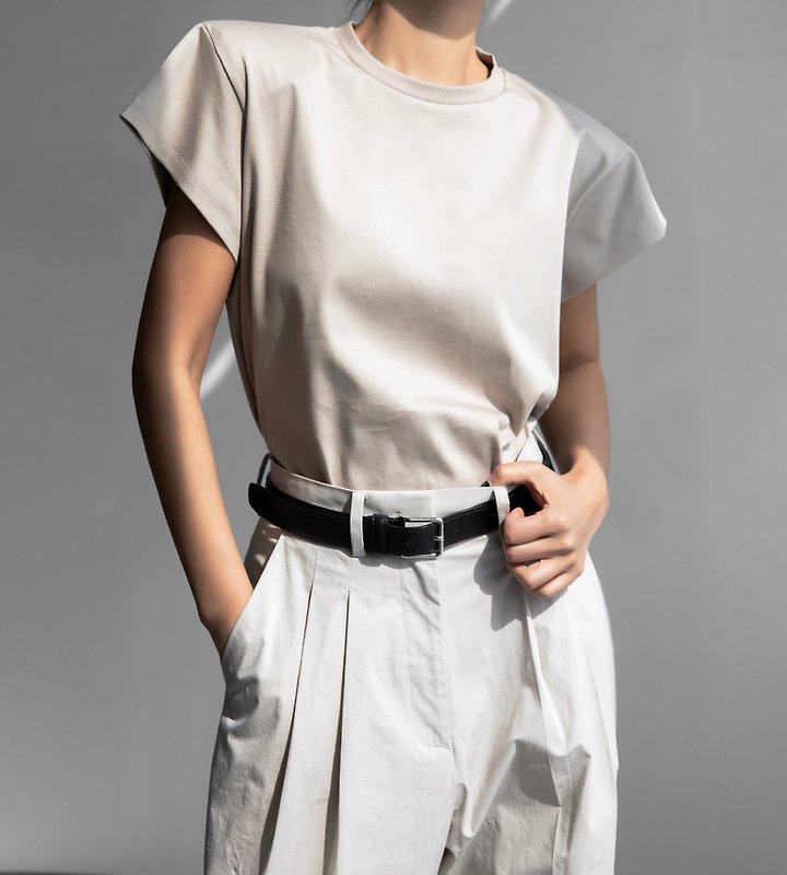 Paper Moon - Korean Women Fashion - #womensfashion - Padded Shoulder Wing Sleeve Tee - 2