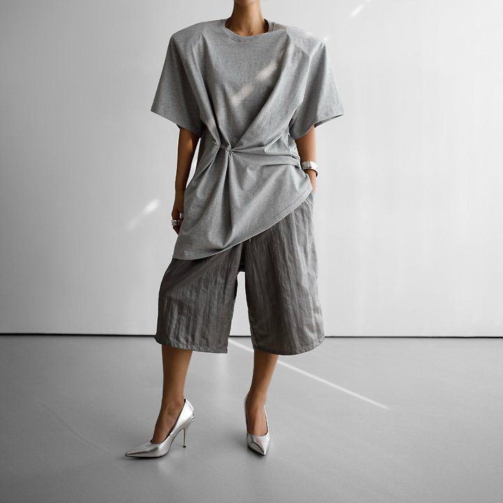 Paper Moon - Korean Women Fashion - #womensfashion - Tech Leather Bermuda Pants - 2