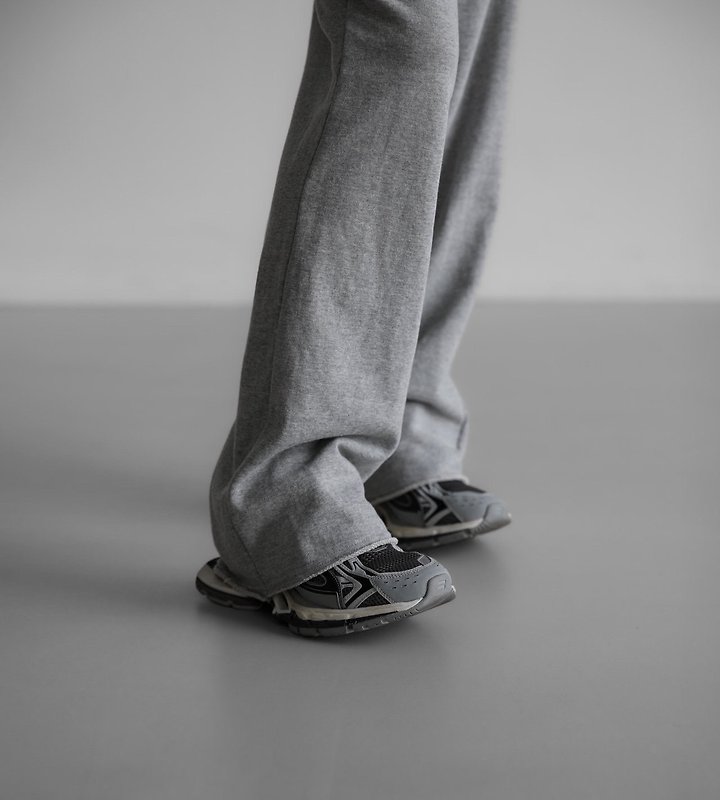 Paper Moon - Korean Women Fashion - #womensfashion - Cut-Out Detail Wide Sweat Trousers - 5