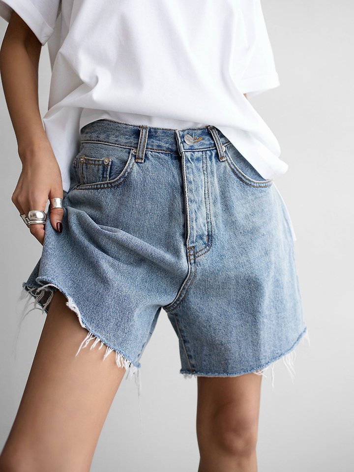 Paper Moon - Korean Women Fashion - #womensfashion - Cutted Detail Vintage Oversized Denim Shorts