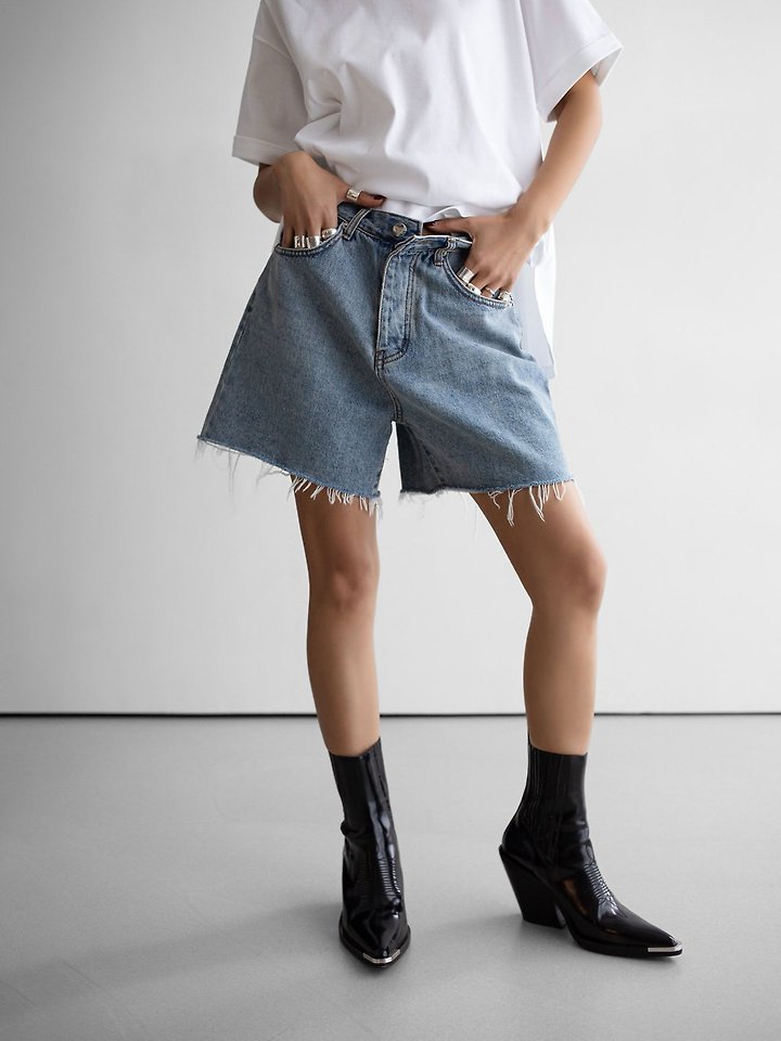 Paper Moon - Korean Women Fashion - #womensfashion - Cutted Detail Vintage Oversized Denim Shorts - 5