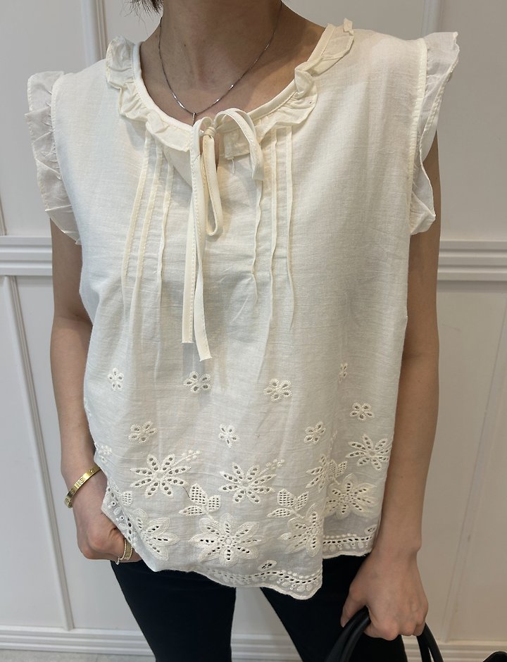 Pearls room - Korean Women Fashion - #momslook - Embroidered Pintuck Sleeveless Blouse - 8