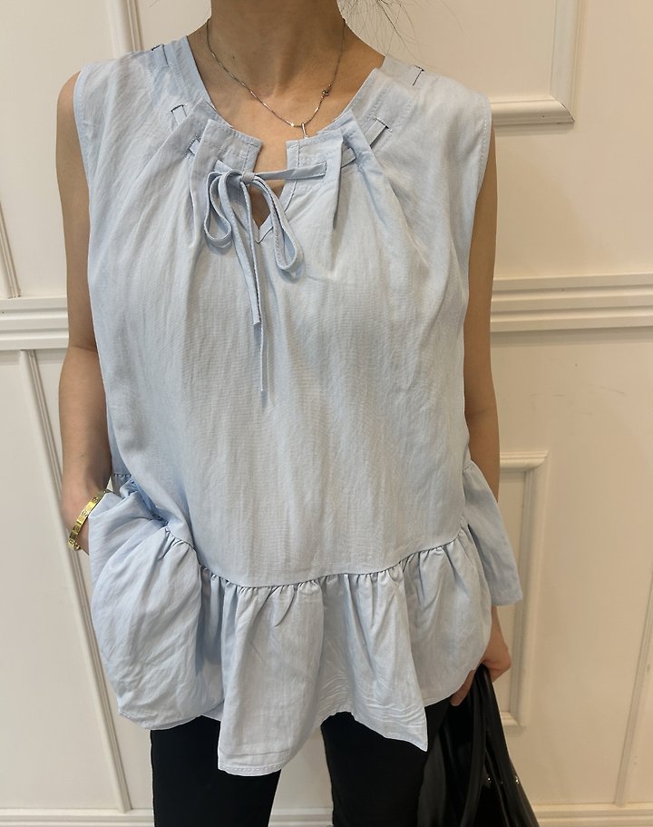Pearls room - Korean Women Fashion - #momslook - Pintuck Strap Sleeveless Blouse - 10