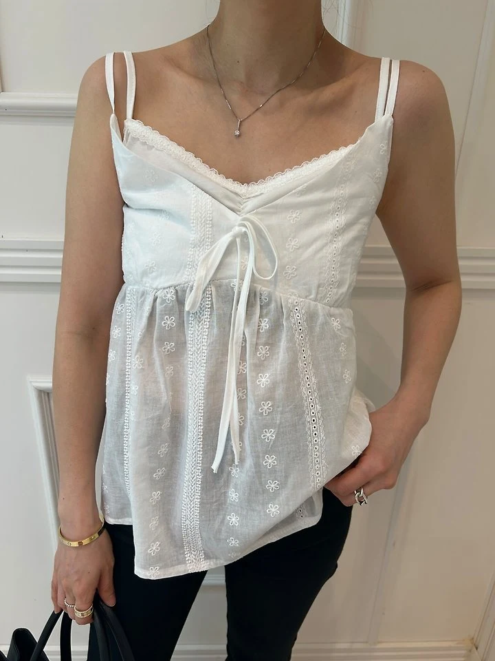 Pearls room - Korean Women Fashion - #womensfashion - Punching Lace Double Sleeveless Top - 4