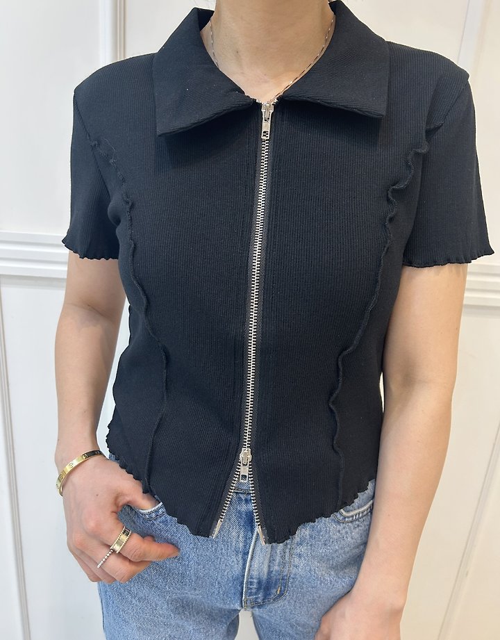 Pearls room - Korean Women Fashion - #momslook - Two-Way Zip Collar Tee - 12