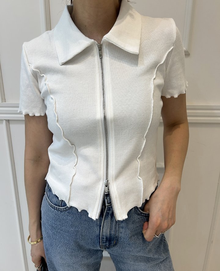 Pearls room - Korean Women Fashion - #momslook - Two-Way Zip Collar Tee - 6