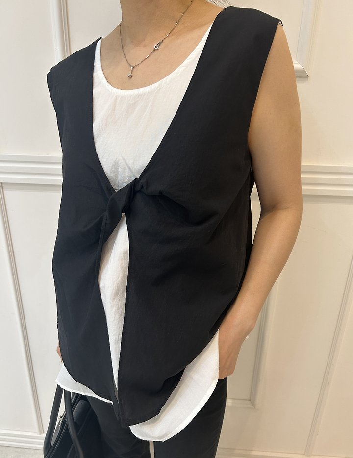 Pearls room - Korean Women Fashion - #thelittlethings - Twist Double-Layer Blouse - 4