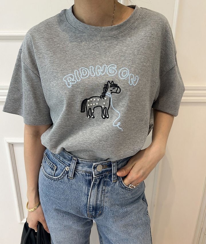 Pearls room - Korean Women Fashion - #pursuepretty - Pony Tee - 7