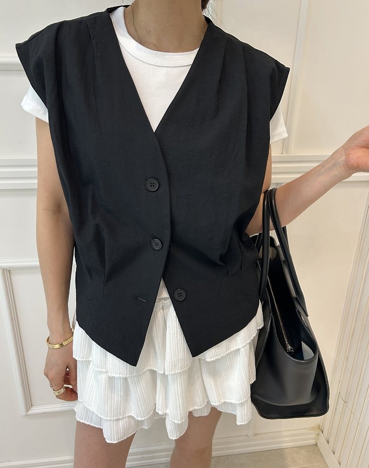 Pearls room - Korean Women Fashion - #vintagekidsstyle - Pintuck Vest - 4