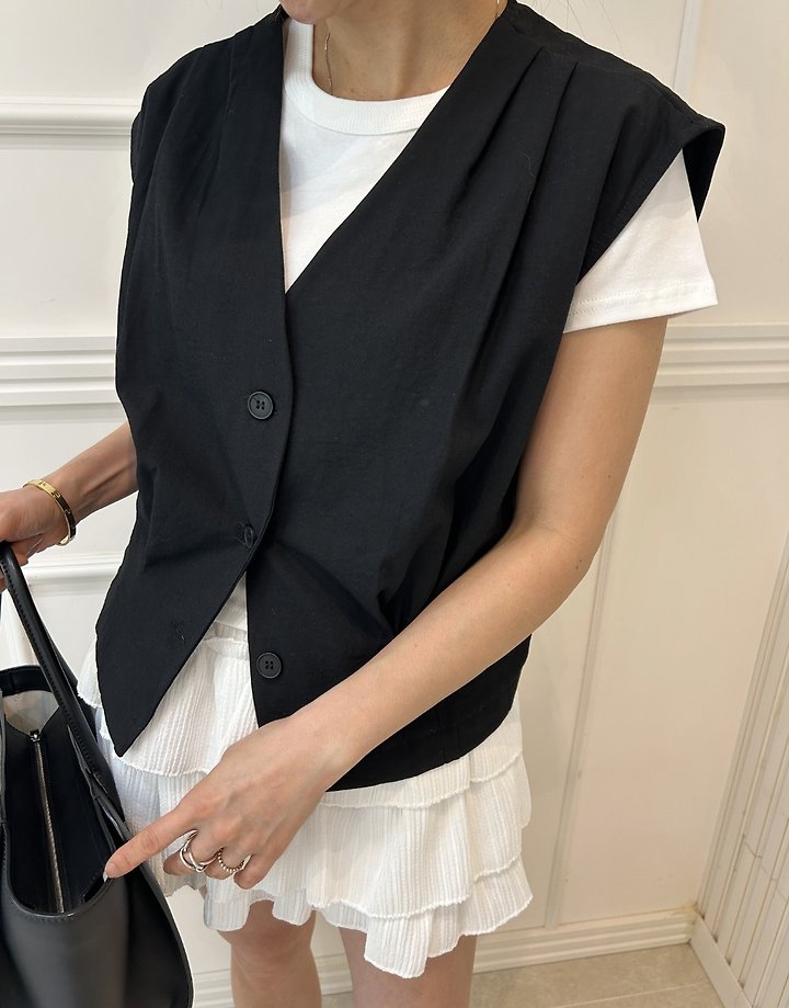 Pearls room - Korean Women Fashion - #restrostyle - Pintuck Vest - 5
