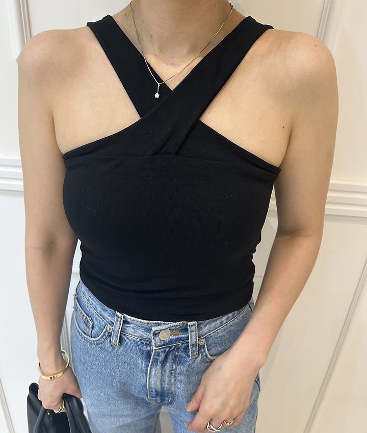 Pearls room - Korean Women Fashion - #restrostyle - Twist Sleeveless Top - 2