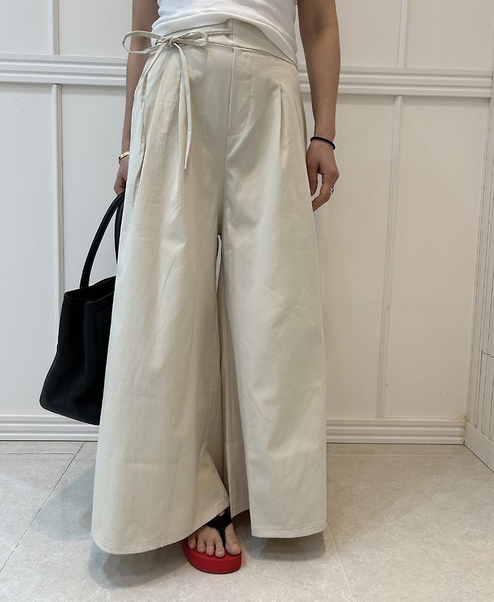 Pearls room - Korean Women Fashion - #vintageinspired - String Pintuck Pants - 2