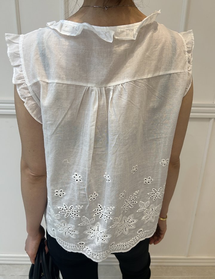Pearls room - Korean Women Fashion - #womensfashion - Embroidered Pintuck Sleeveless Blouse - 7