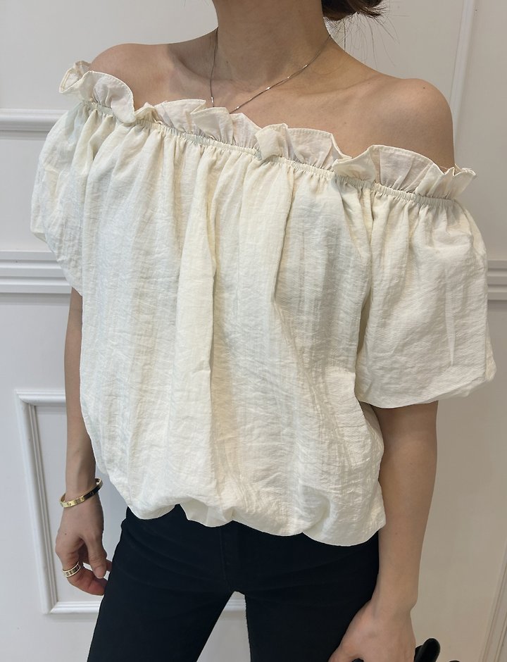 Pearls room - Korean Women Fashion - #momslook - Balloon Blouse - 4