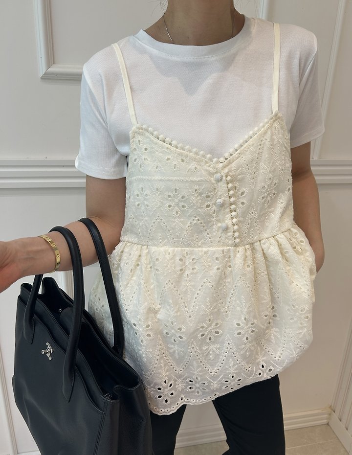 Pearls room - Korean Women Fashion - #womensfashion - Punching Bean Sleeveless Top - 9