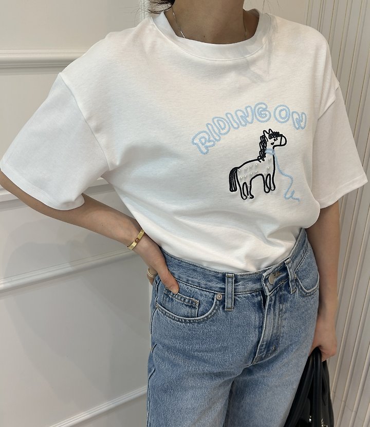 Pearls room - Korean Women Fashion - #momslook - Pony Tee - 4