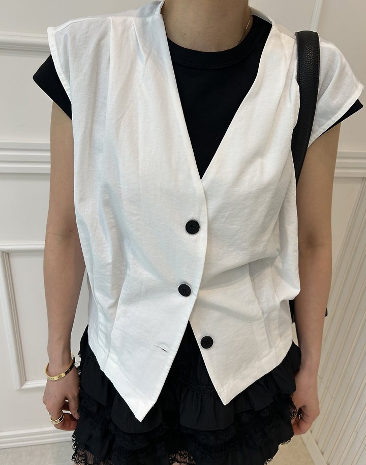 Pearls room - Korean Women Fashion - #womensfashion - Pintuck Vest - 11