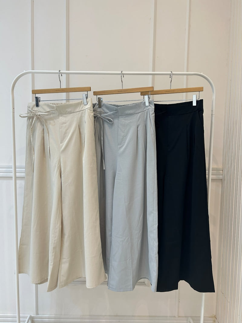 Pearls room - Korean Women Fashion - #womensfashion - String Pintuck Pants