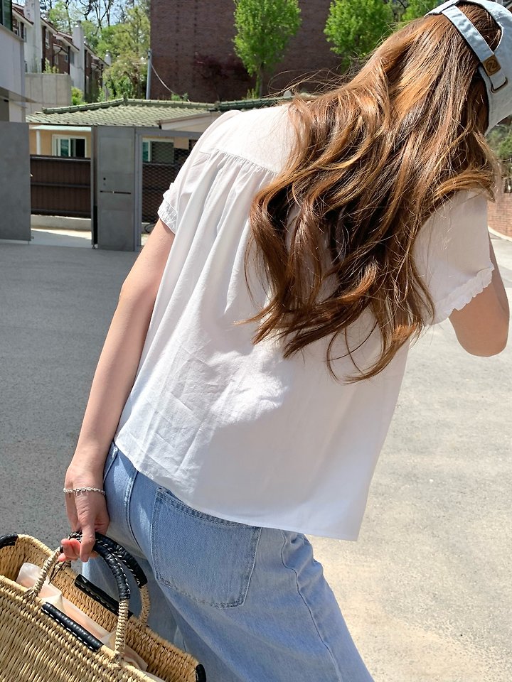 Pomelo - Korean Women Fashion - #momslook - Lia Frill Blouse - 3