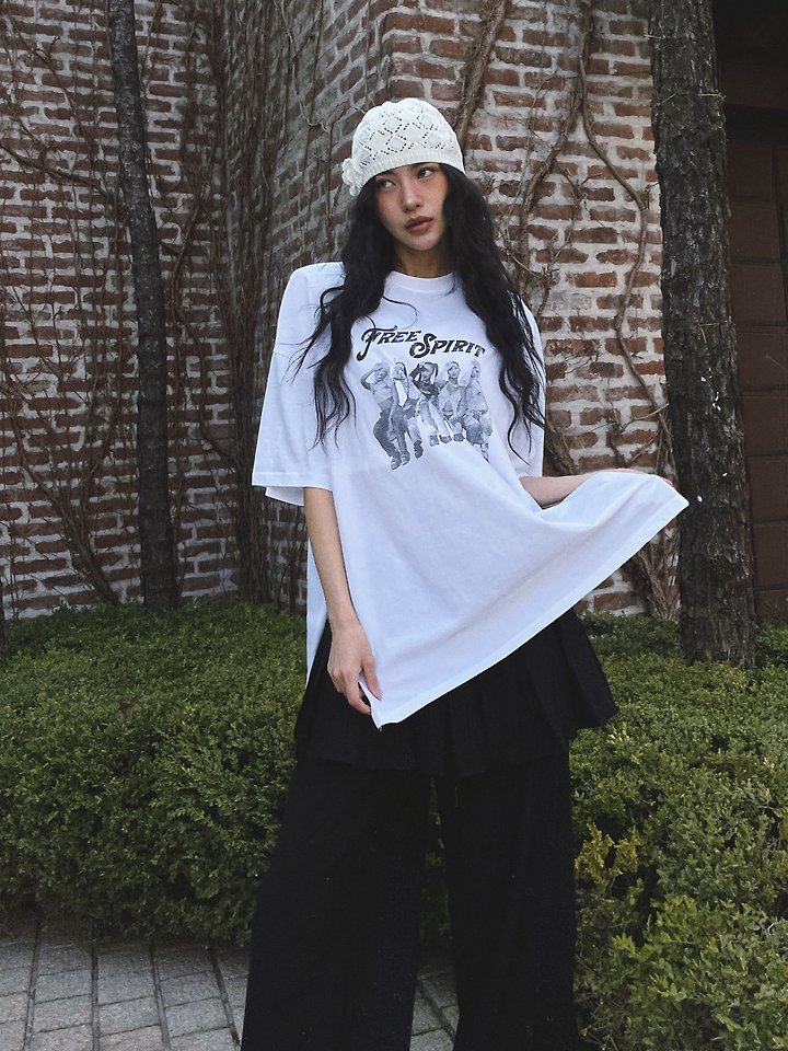 Rare Closet - Korean Women Fashion - #momslook - Spirit Slit Padded Tee - 10