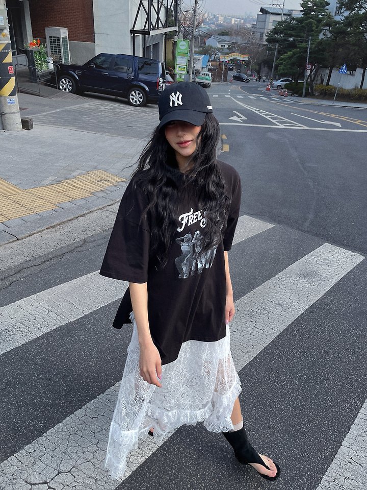 Rare Closet - Korean Women Fashion - #momslook - Spirit Slit Padded Tee - 5