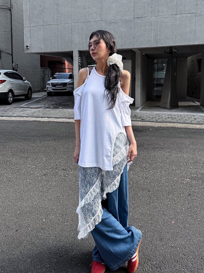 Rare Closet - Korean Women Fashion - #momslook - City Slit Boxy Tee - 5