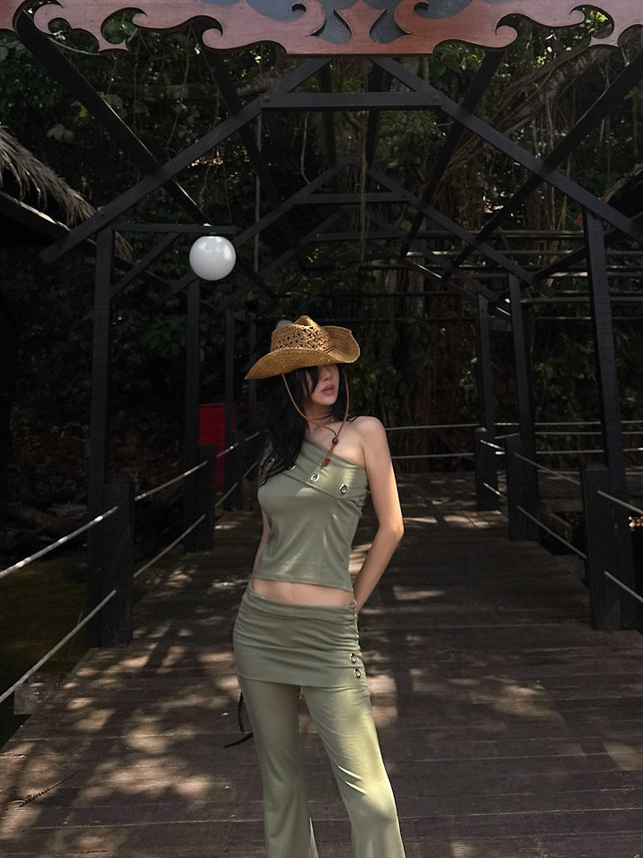 Rare Closet - Korean Women Fashion - #thatsdarling - Eyelet Unbalanced Top - 9
