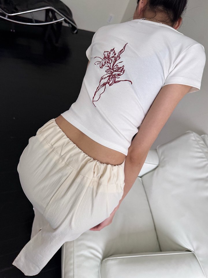 Rare Closet - Korean Women Fashion - #womensfashion - Flower Embroidery Tee - 2