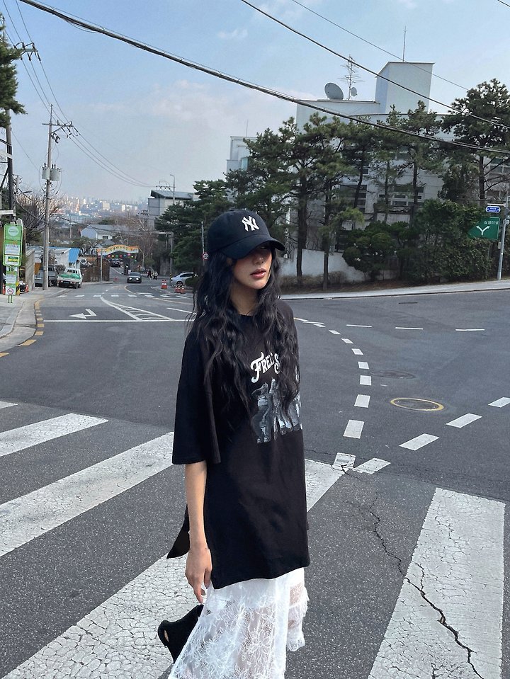 Rare Closet - Korean Women Fashion - #momslook - Spirit Slit Padded Tee - 4
