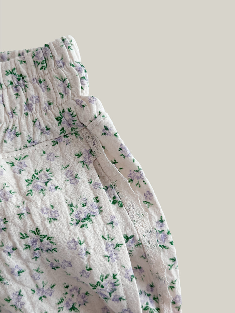 Roomk - Korean Women Fashion - #momslook - Flower Pants - 11