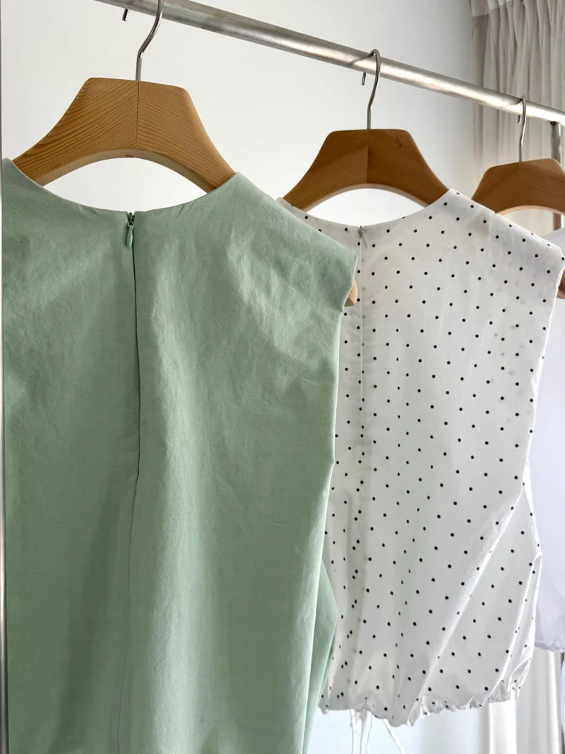 Roomk - Korean Women Fashion - #momslook - Pumpkin Blouse - 11