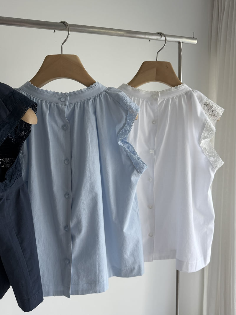 Roomk - Korean Women Fashion - #momslook - Square Lace Blouse - 9