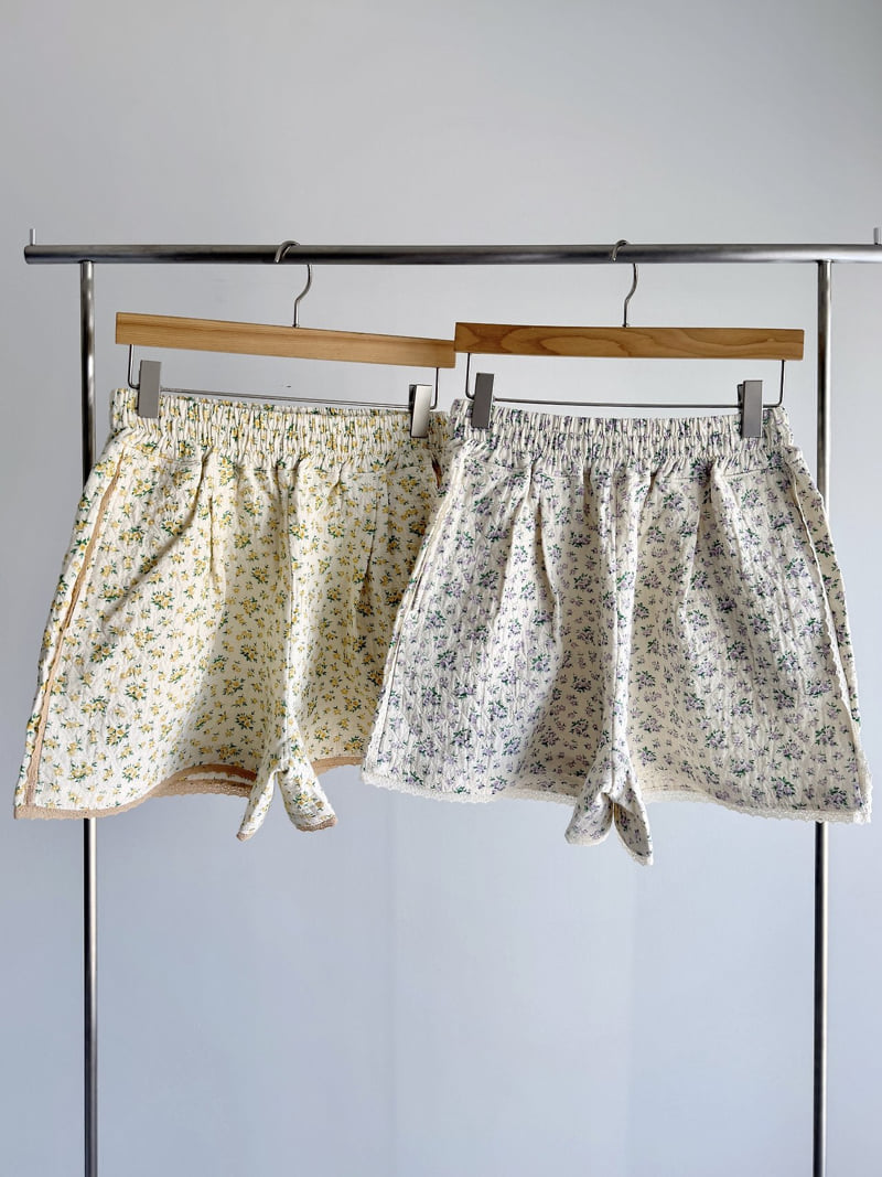 Roomk - Korean Women Fashion - #romanticstyle - Flower Pants
